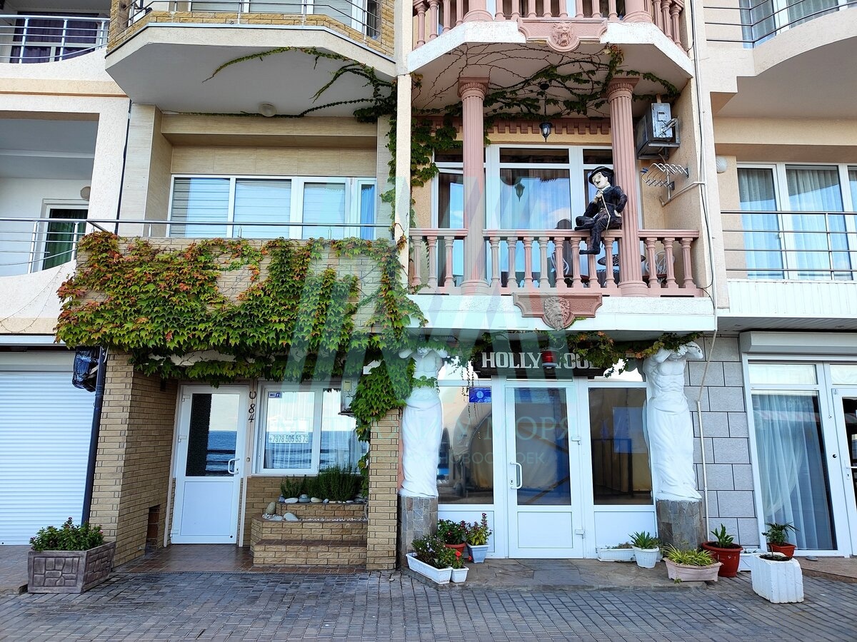 Эллинг в п. Утёс  245 кв.м. 5 этажей