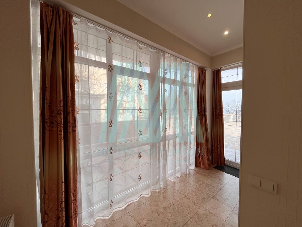 Апартаменты-студия, 32,9 м², 2/10 эт. в первой линии у моря